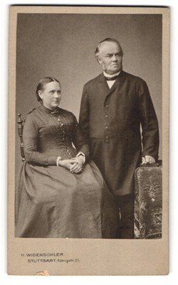 Photograph H. Widensohler, Stuttgart, Königstr. 21, common couple in fashion disc 