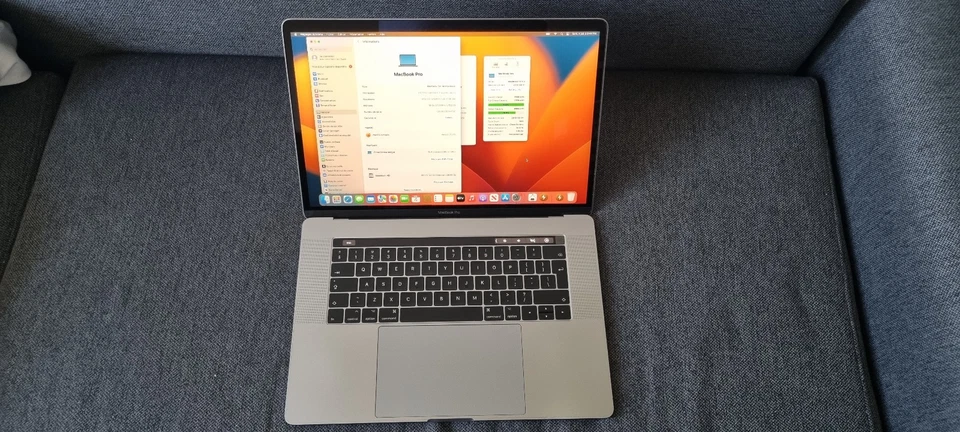 Apple MacBook Pro 15" 2017 · i7 · 16GB · 500GB, photo 1 sur 5