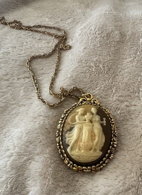 Max Factor Cameo Perfume Compact Pendant Locket Necklace Greek Woman VTG 12 