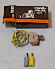 MARKLIN  8931 Z GAUGE UNCOUPLING ISOLATING BUFFER STOP TRACK