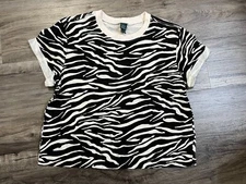 Wild Fable Womens Rolled Up SS Zebra Print Raw Edge T-Shirt, B/W Size Large