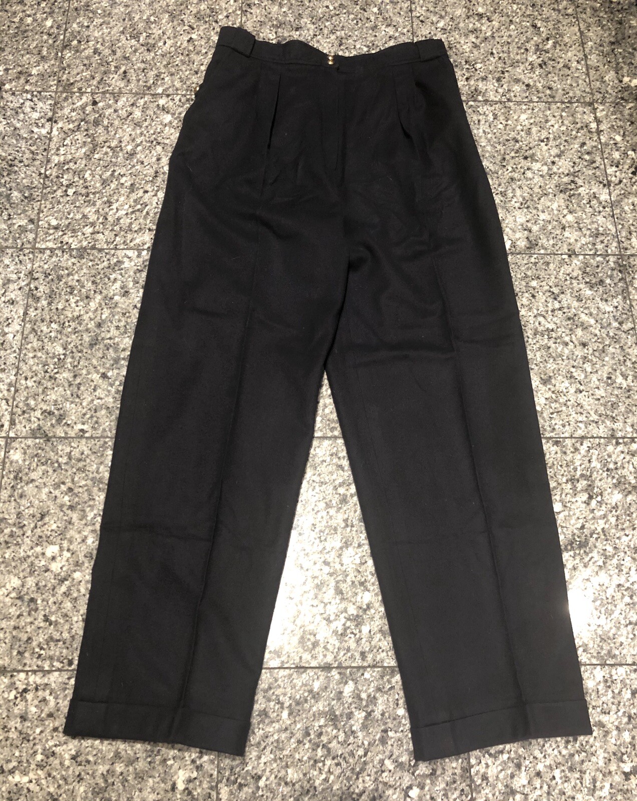 Vintage CHANEL Boutique Black 100percent Wool CC Button Women’s Cuffed Pants image 5