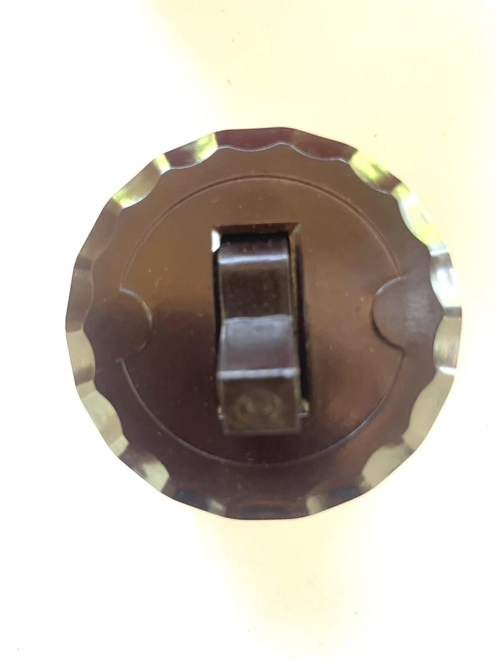 Interruptor de palanca redondo marrón baquelita monovatio de colección - montaje en superficie de 3 vías - ¡NUEVO EN STOCK! Foto 2 de 4