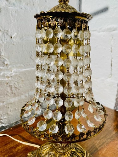 Lámpara de mesa vintage con acento de tocador, oro, bronce, araña, cristal, francesa - Imagen 4 de 8
