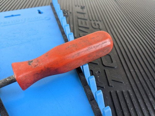 #at827 MAC Tools EE. UU. S14A herramienta retenedora de resorte de freno rojo sólido mango clásico - Imagen 3 de 11