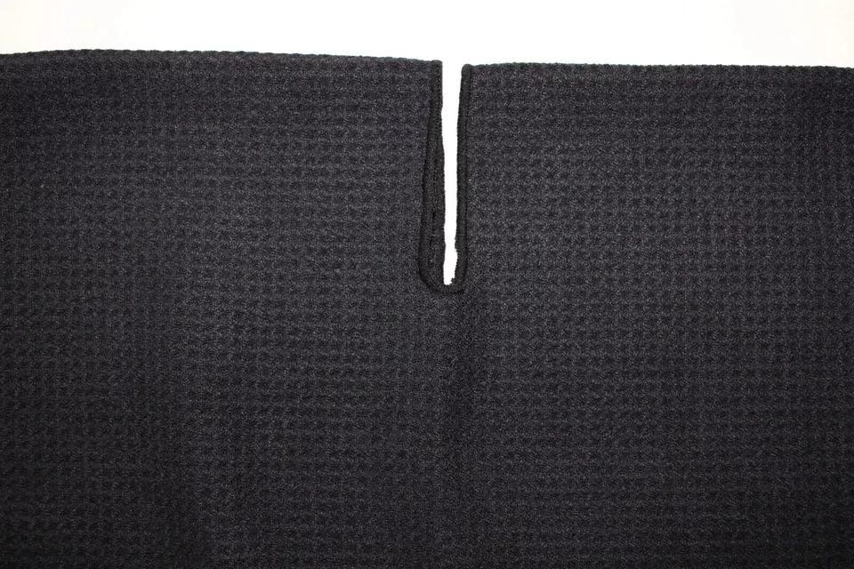 Nike Caddy Golf Towel 2.0 Black/White - Image 4 of 4