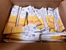 100 sticks - Liquid I.V. Drink Mix Wild Berry Blend Exp 1/26