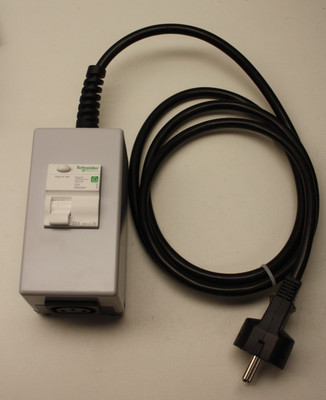 Schneider Electric R9R22225 Resi9 1P+N 25A 30mA Typ im Gehäuse