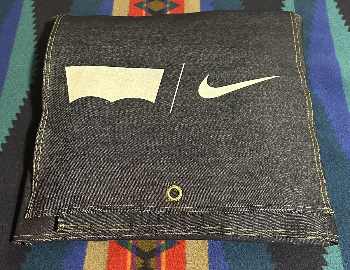 Nike Sb x Levi's Type III Denim Jacket sz L Made In USA Olympic