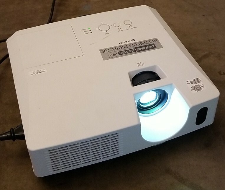 Hitachi CP-X2015WN 3LCD XGA 2400 Lumens Dukane ImagePro 8755N HDMI
