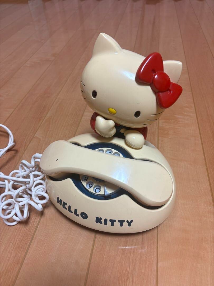 希少　サンリオ　キティー電話機　海外版 Hello Kitty Womens Sanrio Vintage 1976 Japan Rotary Dial