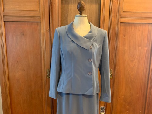 NWT Le Suit Women 2 Piece Skirt Suit Size 10 P Petite $200 Century Blue Winnipeg - Picture 3 of 12