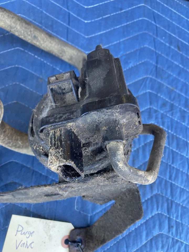 1997-2002 Jeep Wrangler TJ conjunto de válvula de purga vácuo fabricante de equipamento original #3280M - Imagem 2 de 4