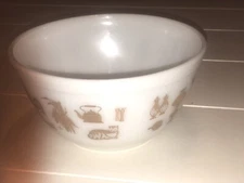 Vtg  ( 1)  Pyrex Early American Nesting Mixing Bowl White Brown  # 402  1 1/2 Qt