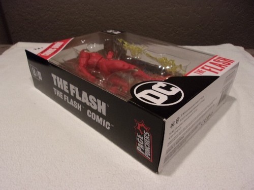 McFarlane Toys DC Comics The Flash 7" Action Figure w/The Flash Comic Book NIB - Picture 2 of 3