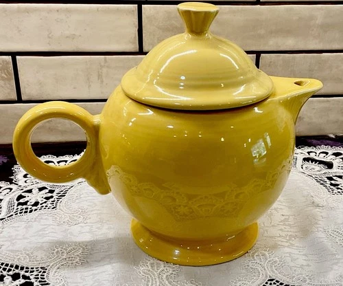 FIESTA SUNFLOWER YELLOW LARGE COVERED TEAPOT, 6 1/2" TALL, Brand New