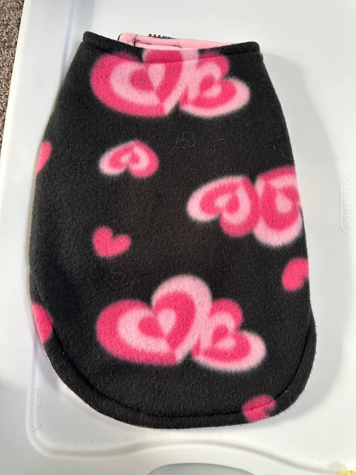 Dog Cozy Reversible Fleece Coat In Black With Pink Hearts Medium - Image 2 of 4