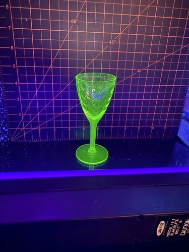 Vintage Vaseline Uranium Glass Wine Goblet 5” Grn  UV Reactive Crackle Stemware
