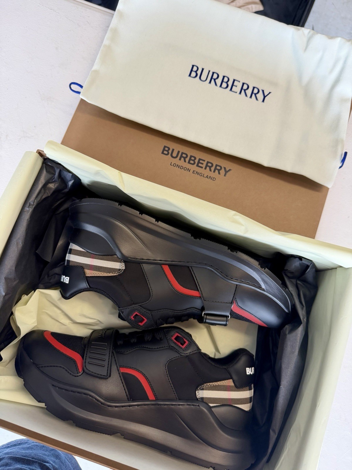 Authentic Burberry Ramsey Vintage Check Black Low Top Sneakers Size 41EU/8US image 7