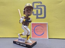 Top 10 Tony Gwynn Baseball Cards 22