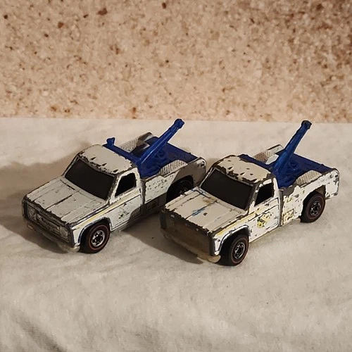1974 Hot Wheels Ramblin’ Wrecker  “Larry’s 24hr Towing” White Tow Truck lot of 2