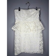 Pins and Needles Urban Outfitters White Lace Fit and Flare Mini Dress Size 2