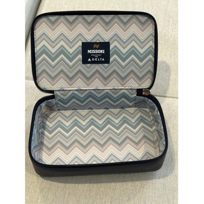 Missoni for Delta Airlines Exclusive Travel Case   Navy Chevron Zip Pouch 5x8