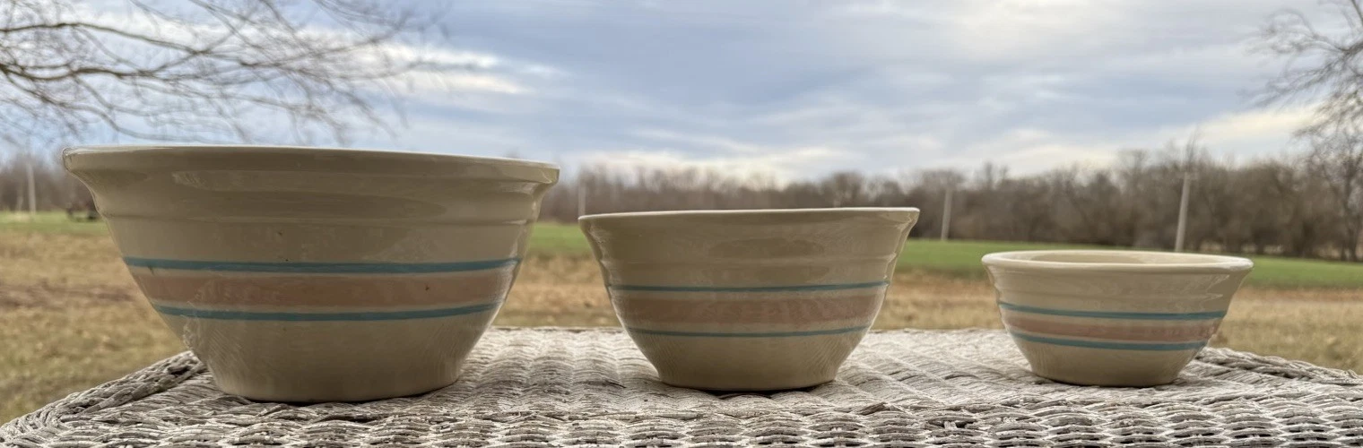 Pottery Mixing Bowls SetOf3 Nesting Blue Pink Stripe OvenWare USA VINTAGE! FEB26