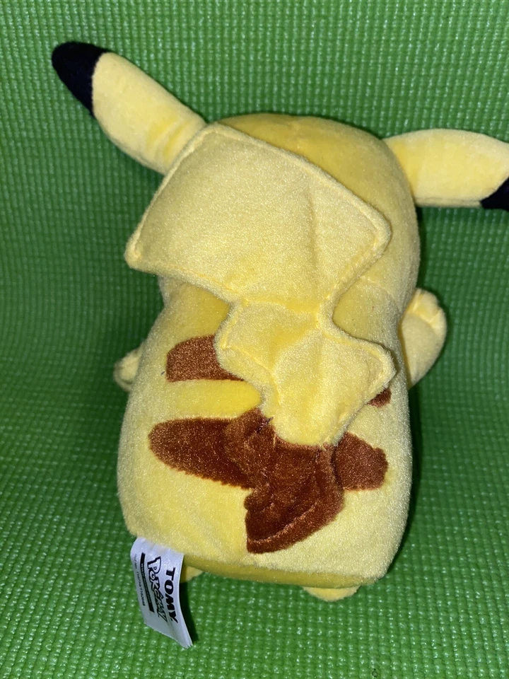 Nintendo Tomy Pokemon Tyrunt & Pikachu Peluche 8” Juego Freak Foto 3 de 4