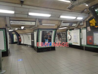 FOTO KORRIDOR KREUZUNG CAMDEN STADT UNTERIRDISCHER BAHNHOF