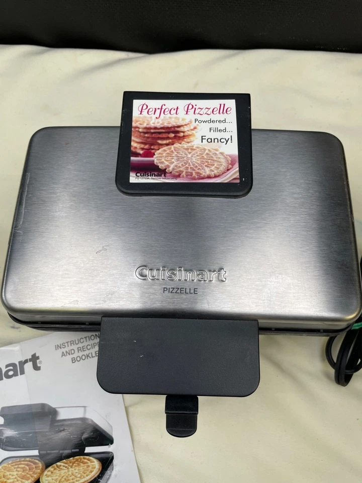 Máquina de waffle Cuisinart Pizzelle Press WM PZ2 antiaderente SKU 6820 - Imagem 2 de 4