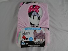 Disney Minnie Mouse Kids Hooded Throw 30inX50in