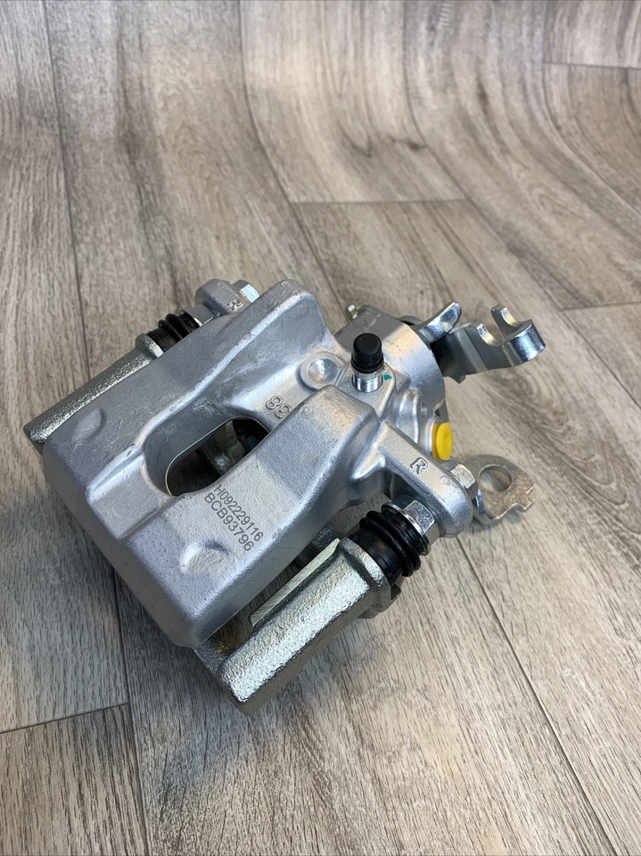 Pinça de freio a disco R-Line semi-carregada remanufaturada para Toyota Corolla 09-18 - Imagem 4 de 4