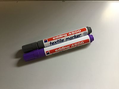 Edding 4500Textile Marker T shirt Marker Paintmarker 2 Farben zur Wahl 