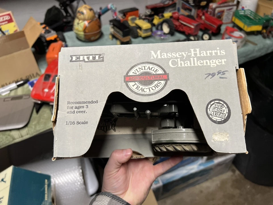 1936 Massey Harris Challenger Tractor Vintage Die Cast Made In USA In 1991 ERTL - Image 4 of 4