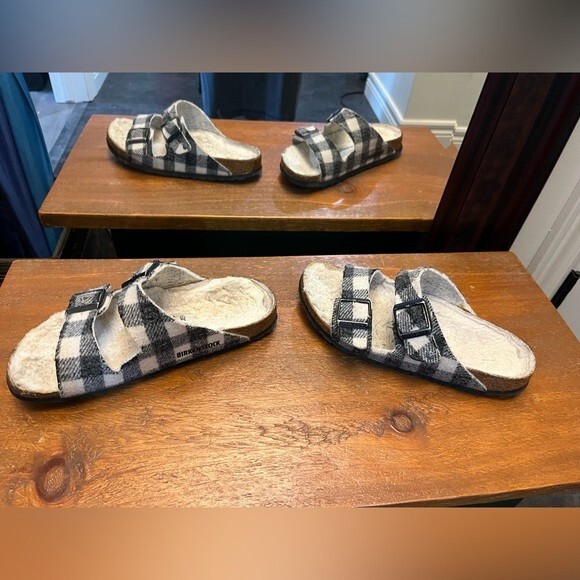 Birkenstock NIB Unisex Arizona White and Black Wool Plaid Shearling Sandals Birkenstock Arizona Wool - Plaid White [Size 45R] main image 2