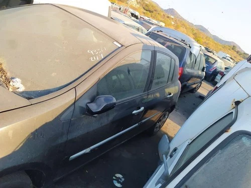 Luna Delantera Izquierda para RENAULT CLIO III Emotion 2006 1796856 - Imagen 1 de 7