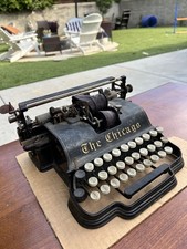 Old Working Typewriter (antique) thumbnail