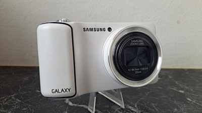 Samsung Galaxy Camera EK-GC110 WiFi Only - 21x Zoom, Android, Weiß