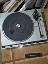 Vtg Kenwood Direct Drive Turntable Model No. KD-40R (No Cover) Silver 33's/45's