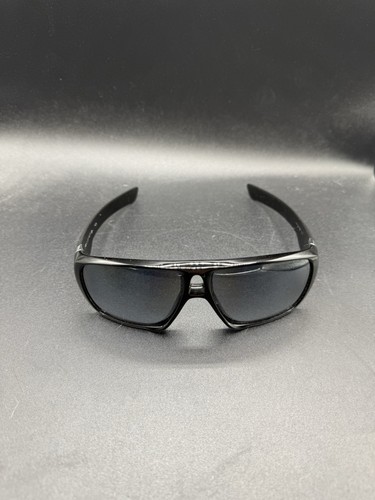 Oakley Dispatch Polished Black/Black Iridium Lenses