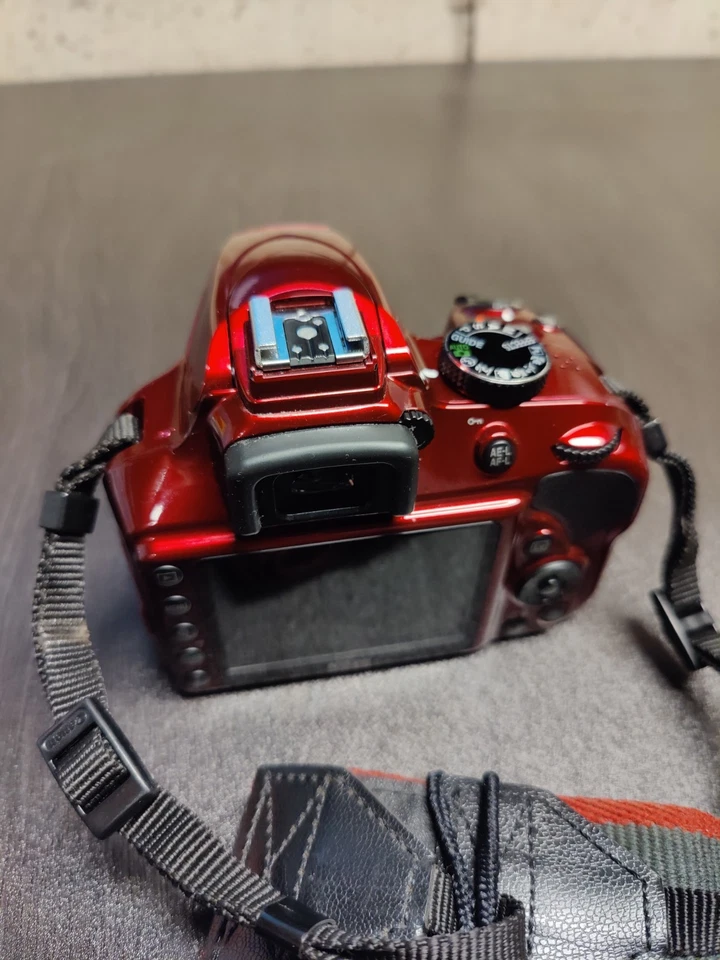 Nikon D3400 24.2 MP Digital SLR Camera Body Only [Top Mint] 2410 Shutter Count  - Image 4 of 4