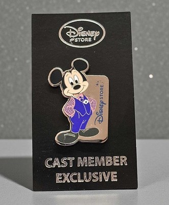 Disney Store USA - Cast Member - Mickey In Disney Store Uniform Pin