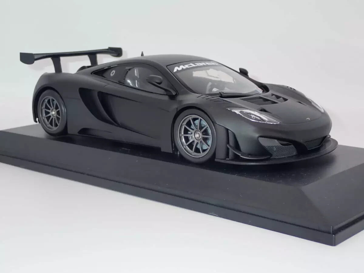 MINICHAMPS 1/18 car McLaren MP4-12C GT3 Street 2012 matt black