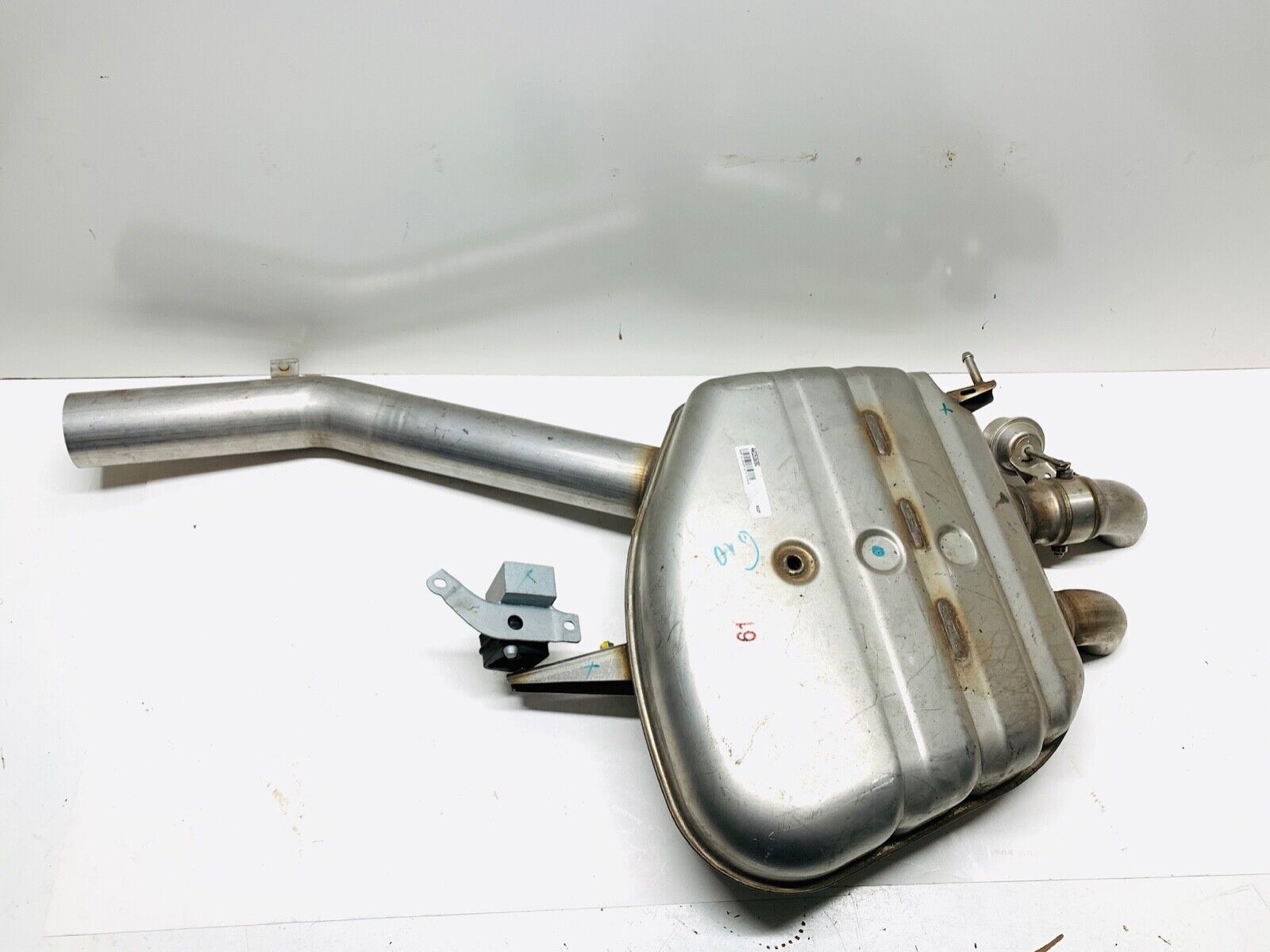 2013-2019 Bentley Continental Flying Spur Rear Silencer with Exhaust Muffler OEM