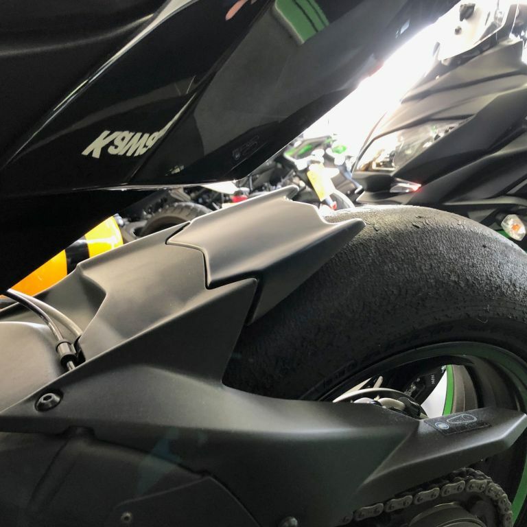 Kawasaki Ninja H2 / H2R (15+) Hugger Extension: Matte Black 073879