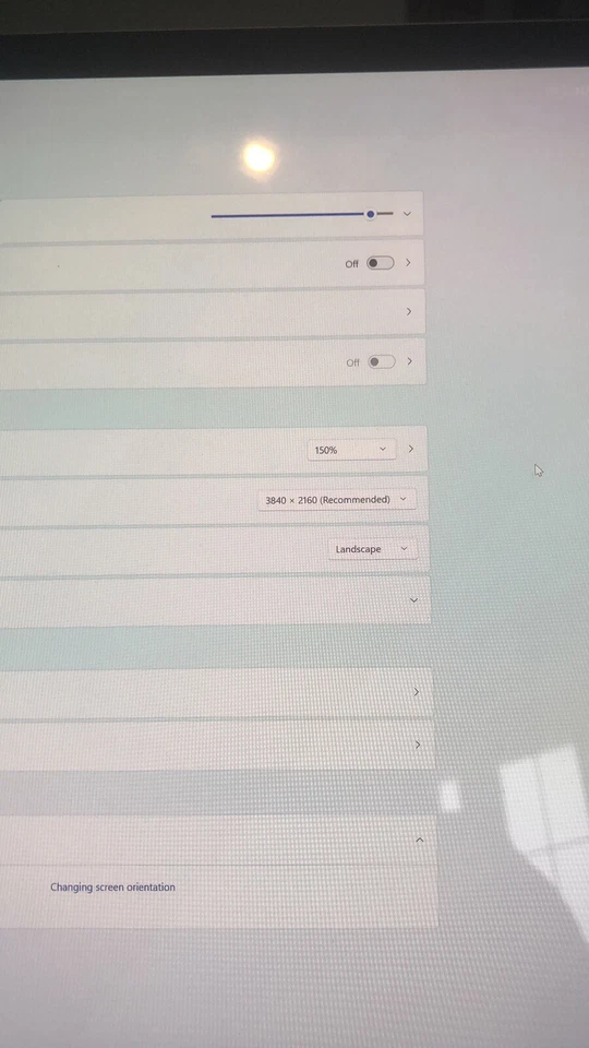 razer blade 15 Studio Rtx 5000 16gb I7 9750 32gb Ram Mercury Schermo OLED 4k - Immagine 4 di 4