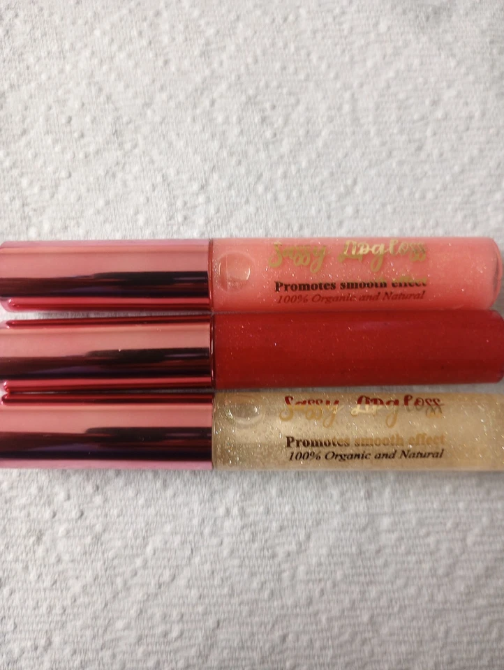 Smooth moisturizing lipgloss - Image 3 of 3