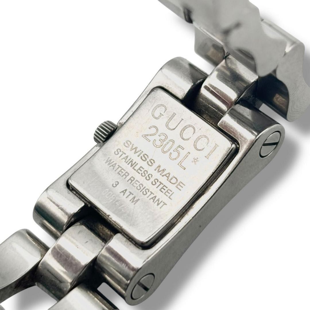 Gucci 2305L White Dial Silver Quartz Square Analog Ladies Gucci 2305L White Dial Silver Quartz Square Analog Ladies