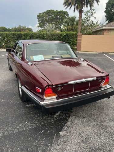 1986 Jaguar XJ6 